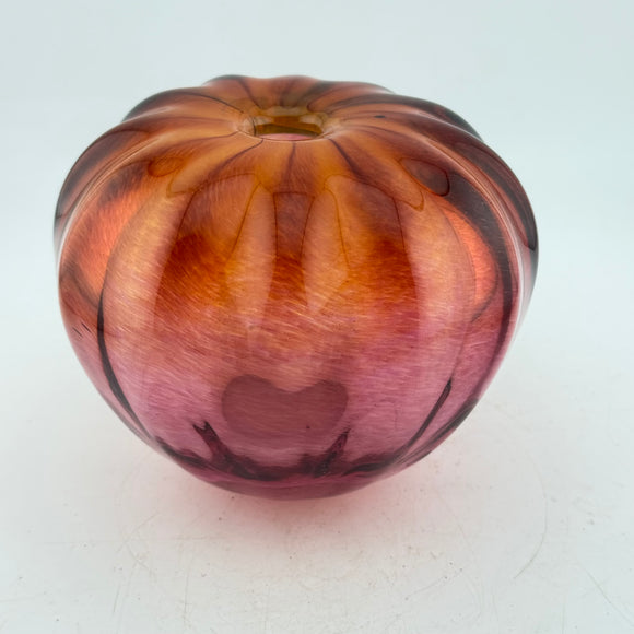 Pumpkin bud vase in Pink