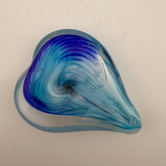 Turquoise and White Angelwing Heart Paperweight xvi