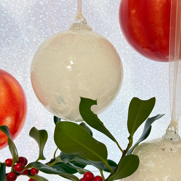 Snowy White Christmas Bauble xviii